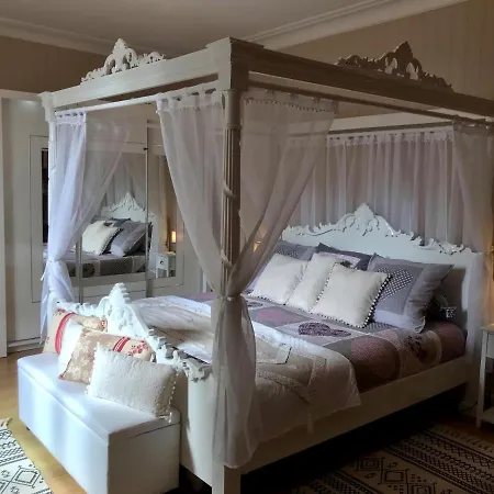 Les Trois Tilleuls 1 Quarto em Acomodações Particulares