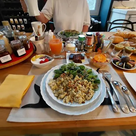 Les Trois Tilleuls 1